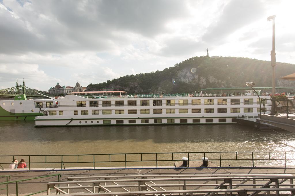 Riverside City Budapeşte Dış mekan fotoğraf